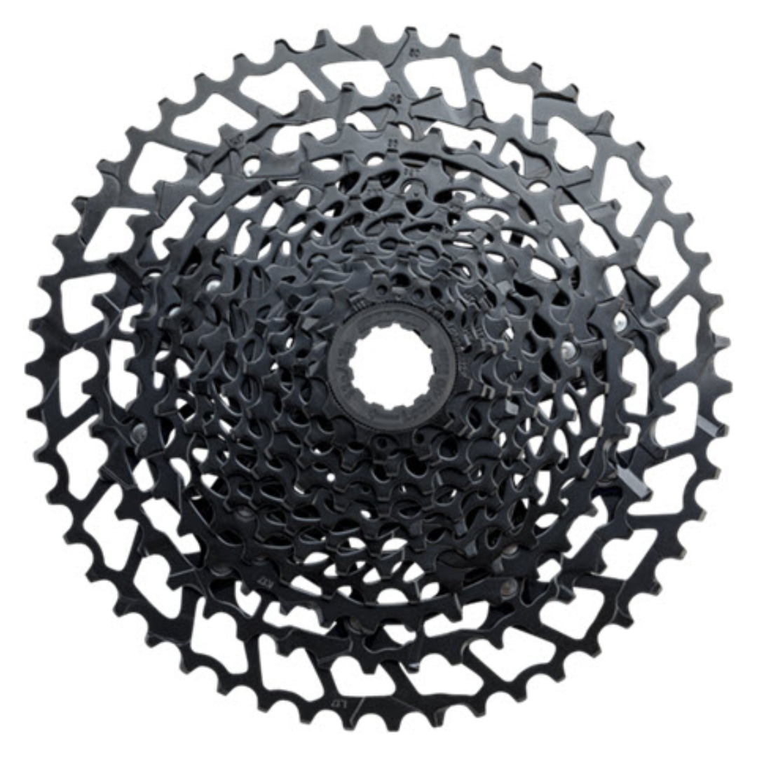 Grupo SRAM NX Eagle: Pedalier DUB Boost de 175 mm y 32 dientes, Cambio trasero, Cassette de 11-50 con 12 velocidades, Palanca de cambios Trigger y Cadena.